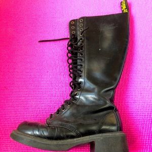 Vintage 20 hole Dr. Martin Boots